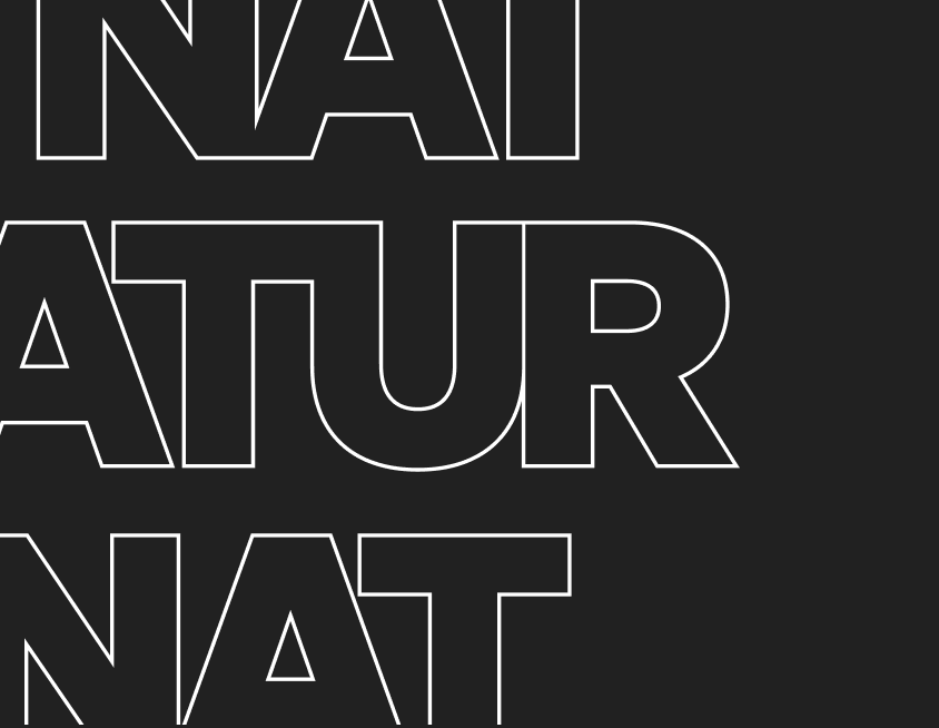 Ein schwarzer Hintergrund mit den Worten „natuur natuur“ in weißer Schrift, der natürliche Elemente hervorhebt.